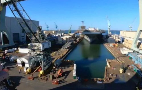 遼寧艦大修 為何入塢10個月仍未下水？